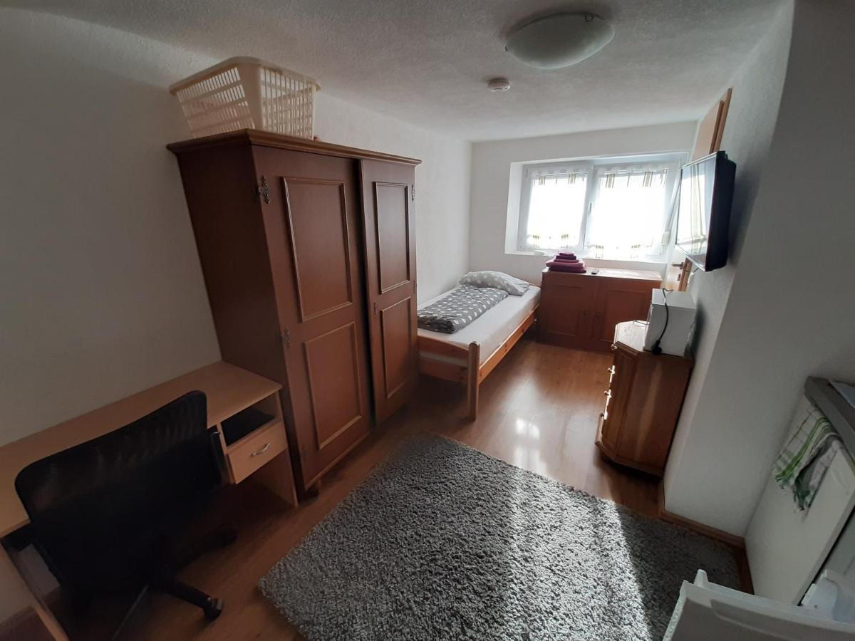 Biberach-Riss-Zimmer-Frei, Einzel-Zimmer Bad Kueche Birkenhard Eksteriør billede