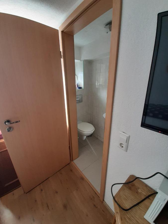 Biberach-Riss-Zimmer-Frei, Einzel-Zimmer Bad Kueche Birkenhard Eksteriør billede