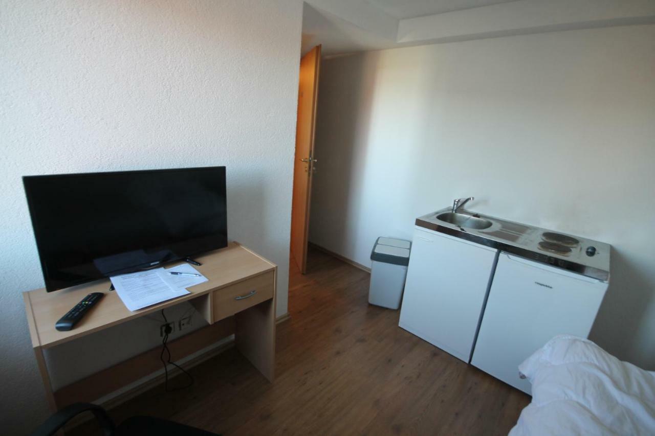 Biberach-Riss-Zimmer-Frei, Einzel-Zimmer Bad Kueche Birkenhard Eksteriør billede