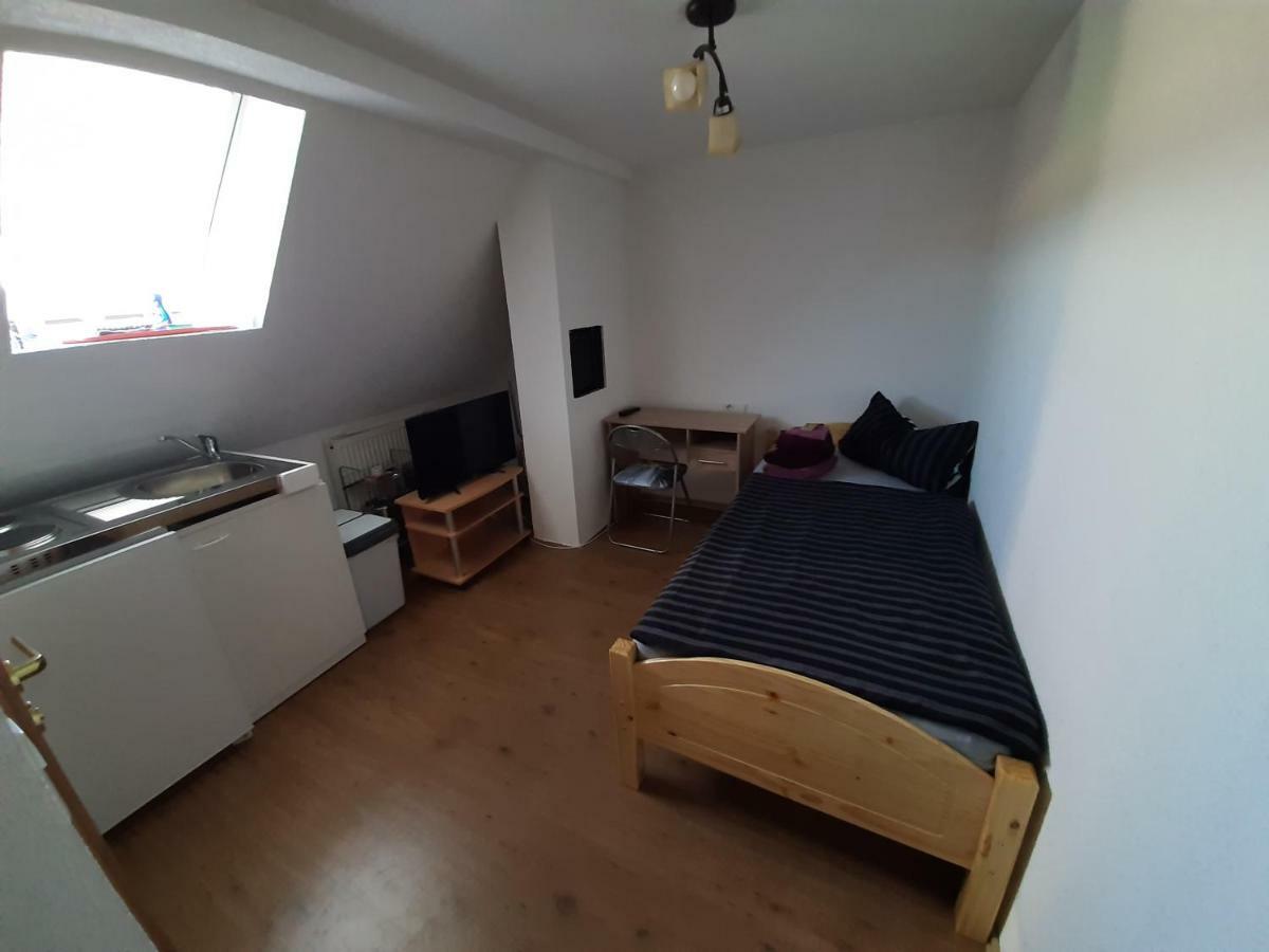 Biberach-Riss-Zimmer-Frei, Einzel-Zimmer Bad Kueche Birkenhard Eksteriør billede